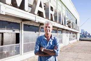 źródło: Anthony Bourdain on the site of his planned megamarket for international cuisine. Credit Alex Welsh for The New York Times